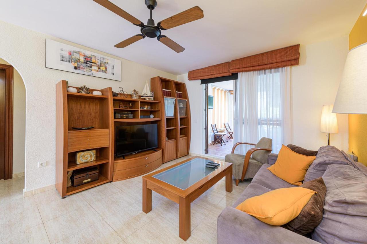 Las Palmeras -benalmadena- * Benalmadena