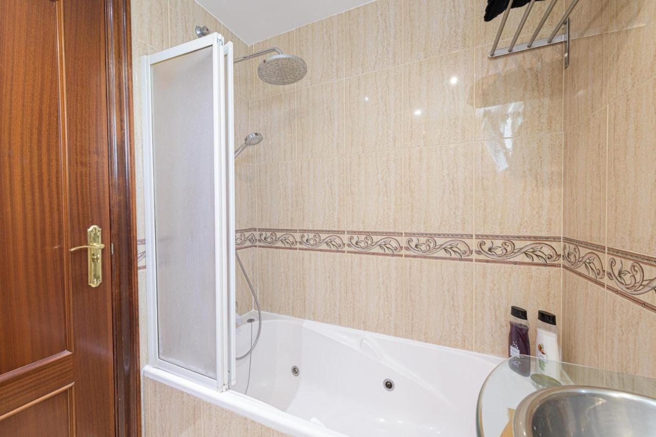 Las Palmeras -benalmadena- Apartment