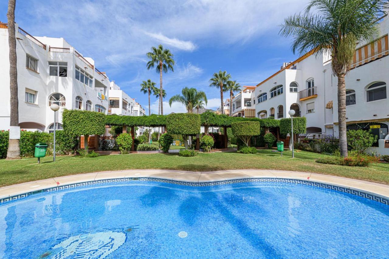 Las Palmeras -benalmadena- Apartment *